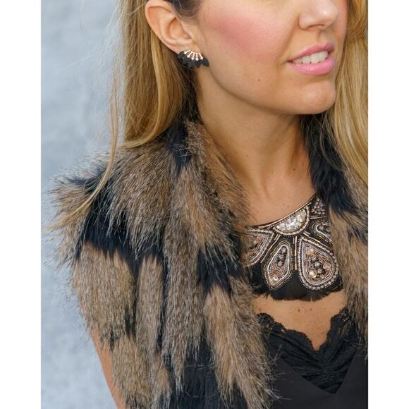 Stella & Dot Constantine Feather Necklace Black - Picture 5 of 12